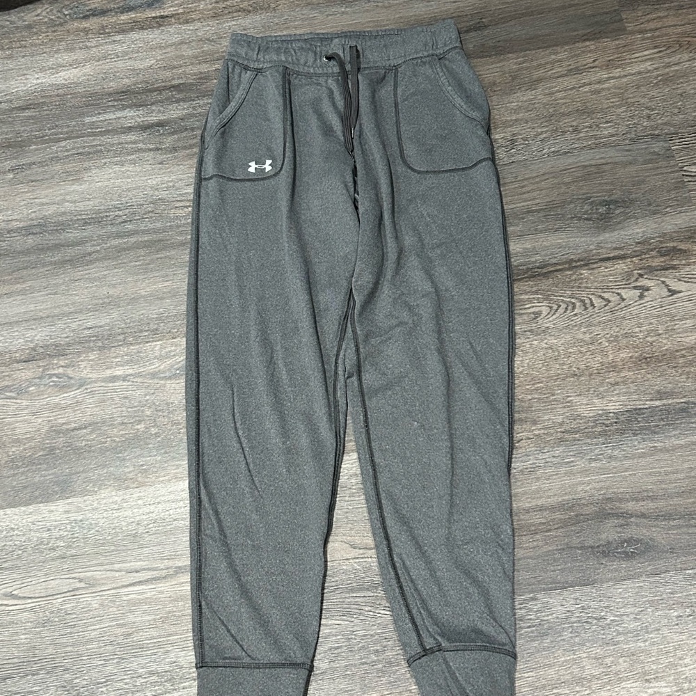 Under Armour Gray Jogger Pants size Small